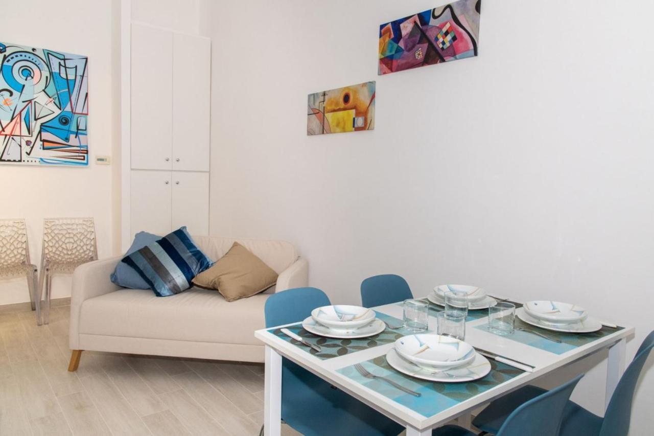 The Palm Sisters - Navigli, Bocconi Apartamento